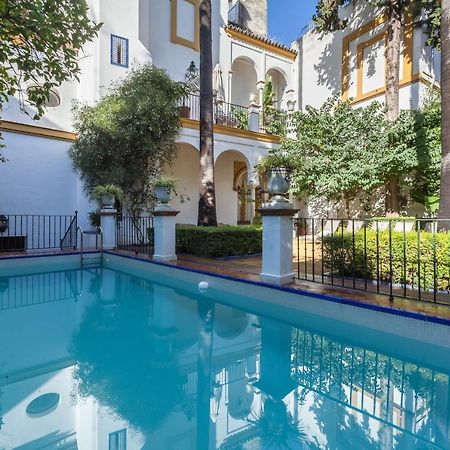 Villa Elvira, Exclusive Pool And Gardens In The Heart Of Sevilla Buitenkant foto