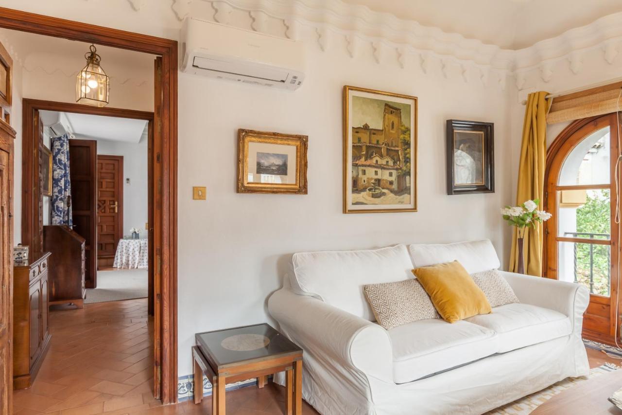 Villa Elvira, Exclusive Pool And Gardens In The Heart Of Sevilla Buitenkant foto